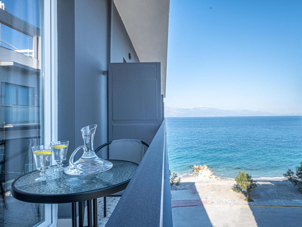 Riviera Hotel Xylokastro Buitenkant foto